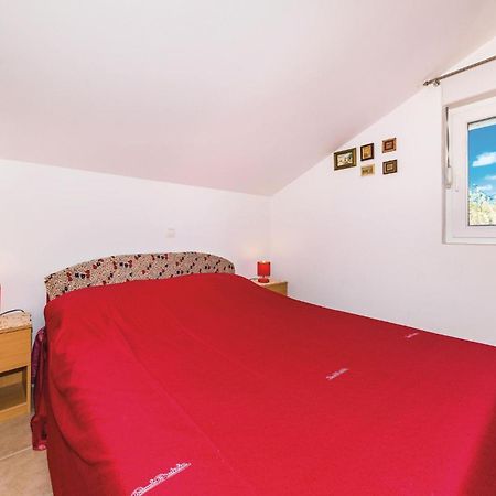 Gorgeous Apartment In Seget Vranjica Extérieur photo